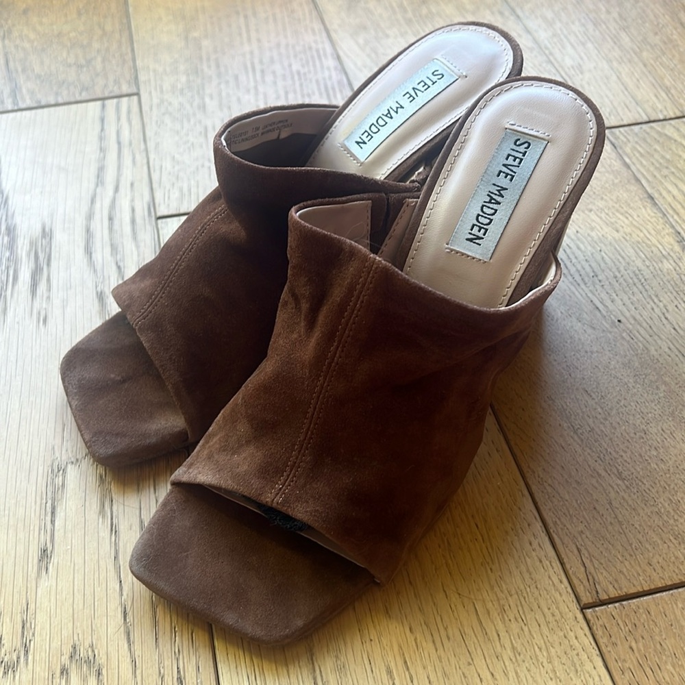 Chocolate Suede Steve Madden Heeled Mules - W 7.5